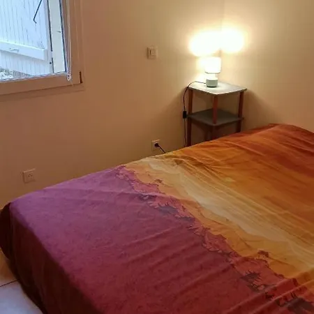 Hébergement de vacances Location Rez De Maison Dans Quartier Saint-Raphaël