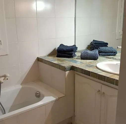 Location Rez De Maison Dans Quartier