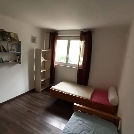 Location Rez De Maison Dans Quartier *