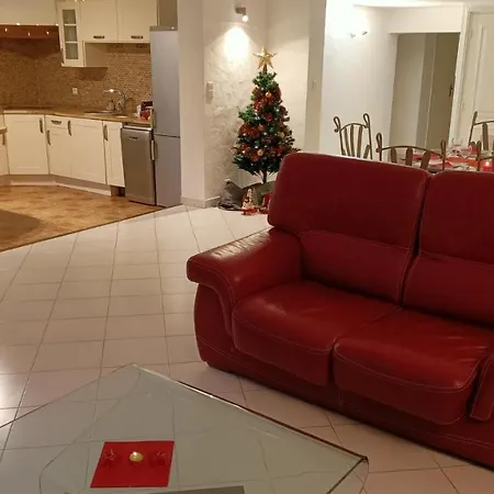 度假居 Location Rez De Maison Dans Quartier *