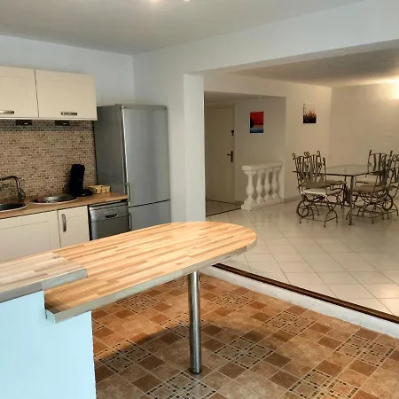Vakantiehuis Location Rez De Maison Dans Quartier