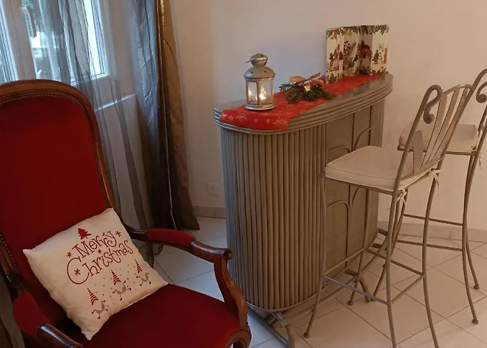 Сasa de vacaciones Location Rez De Maison Dans Quartier